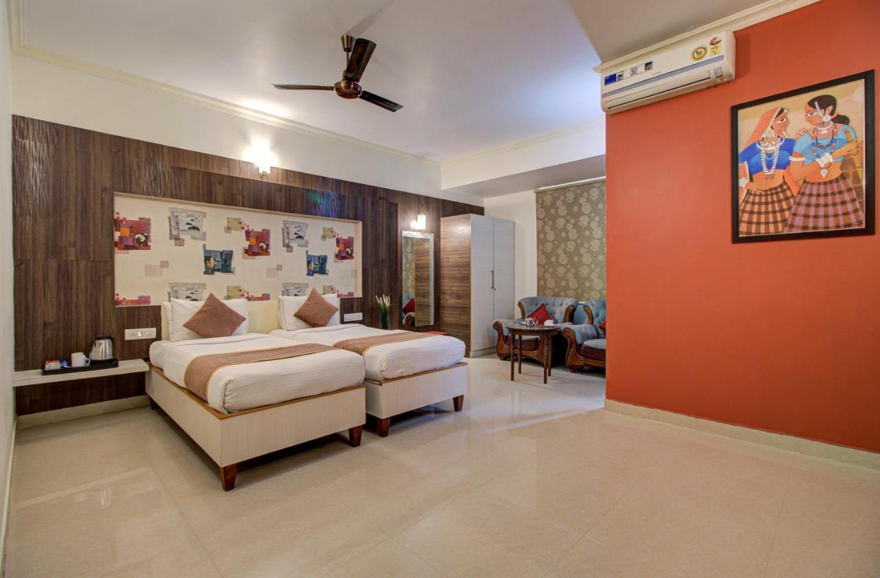 Hotel Royal Classio, Bangalore Ngoại thất bức ảnh