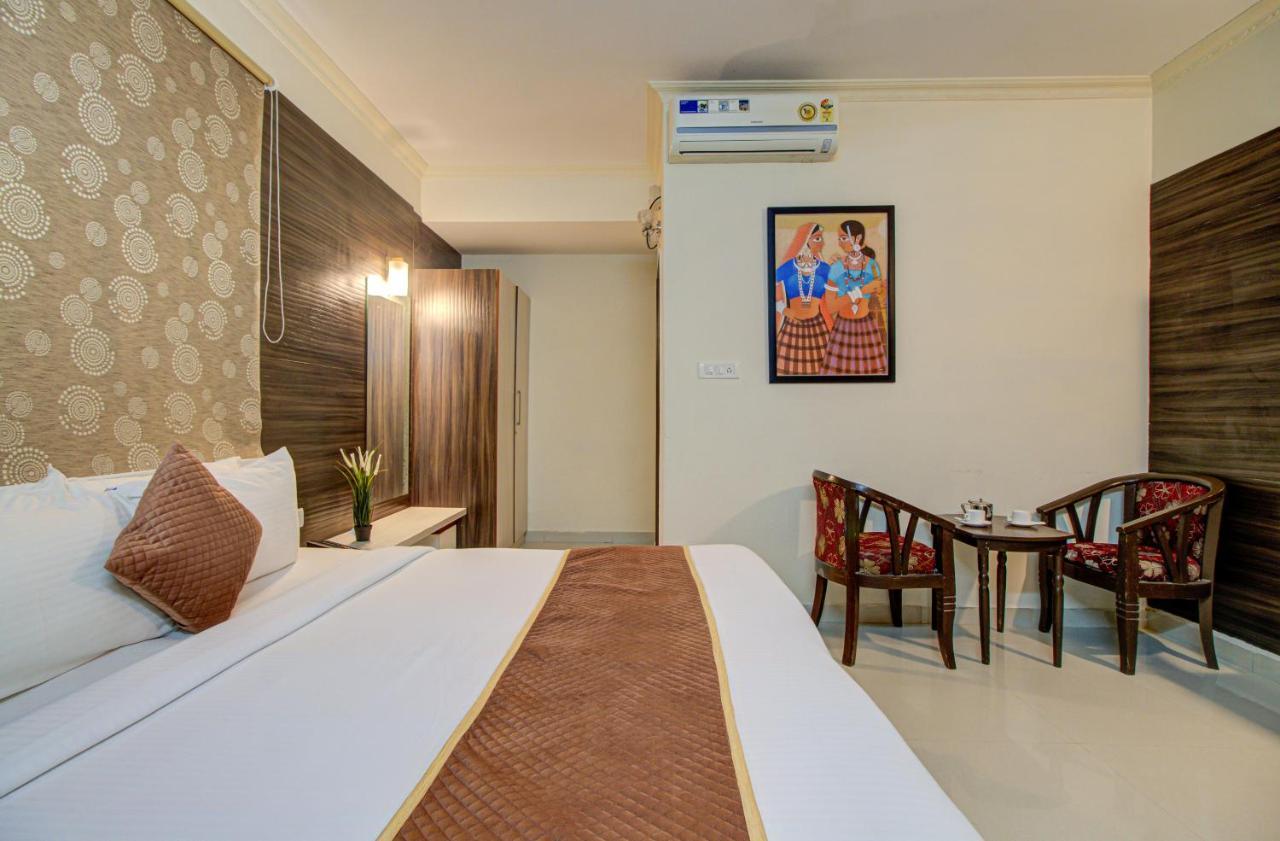 Hotel Royal Classio, Bangalore Ngoại thất bức ảnh