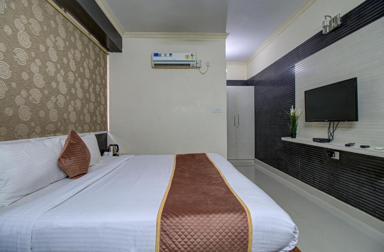 Hotel Royal Classio, Bangalore Ngoại thất bức ảnh